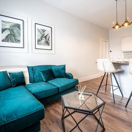 Watergate Penthouse - New 2 Bed Luxury Apartment In City Centre Chester Extérieur photo