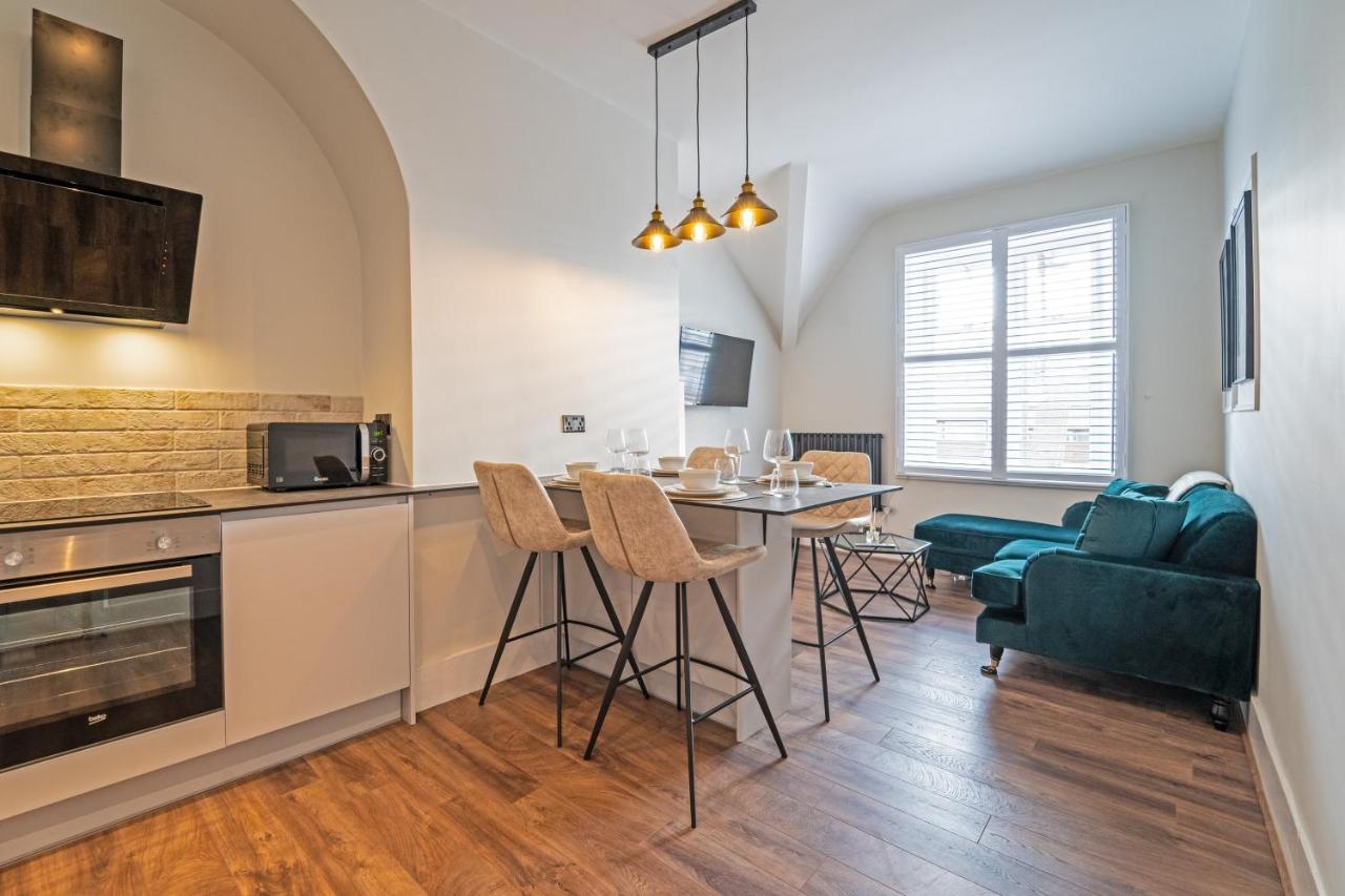Watergate Penthouse - New 2 Bed Luxury Apartment In City Centre Chester Extérieur photo