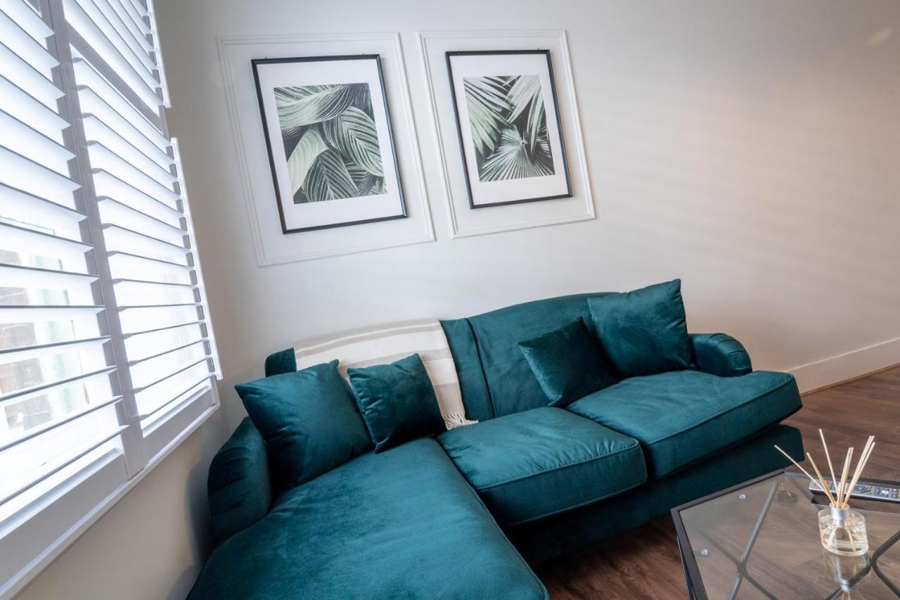 Watergate Penthouse - New 2 Bed Luxury Apartment In City Centre Chester Extérieur photo