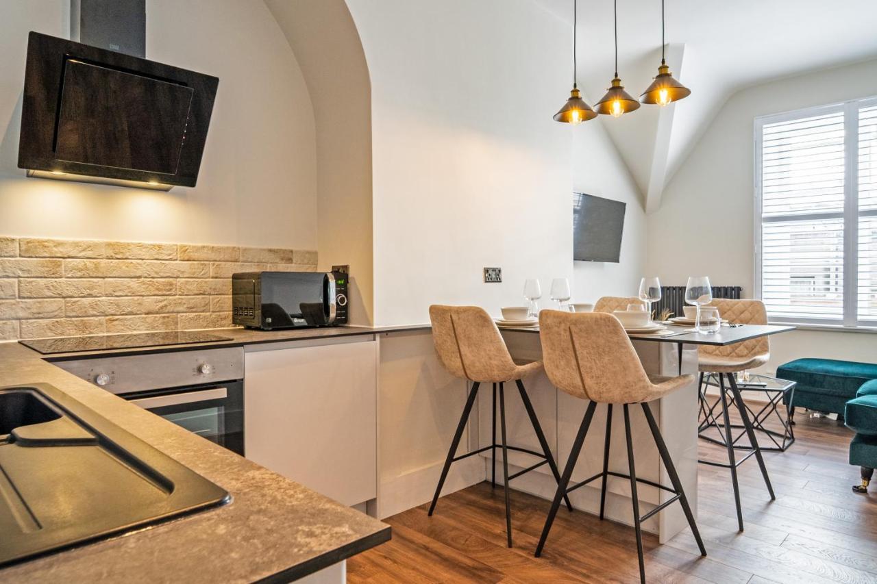 Watergate Penthouse - New 2 Bed Luxury Apartment In City Centre Chester Extérieur photo