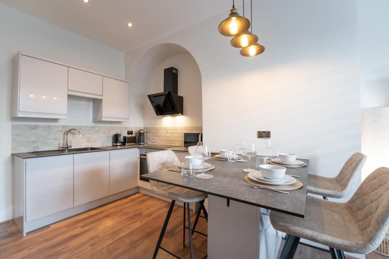 Watergate Penthouse - New 2 Bed Luxury Apartment In City Centre Chester Extérieur photo