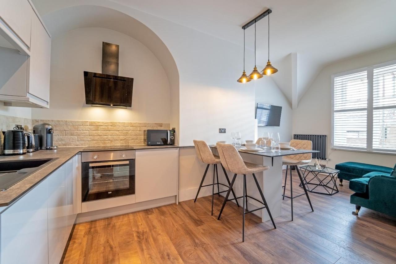 Watergate Penthouse - New 2 Bed Luxury Apartment In City Centre Chester Extérieur photo