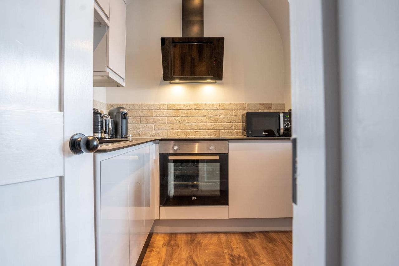 Watergate Penthouse - New 2 Bed Luxury Apartment In City Centre Chester Extérieur photo