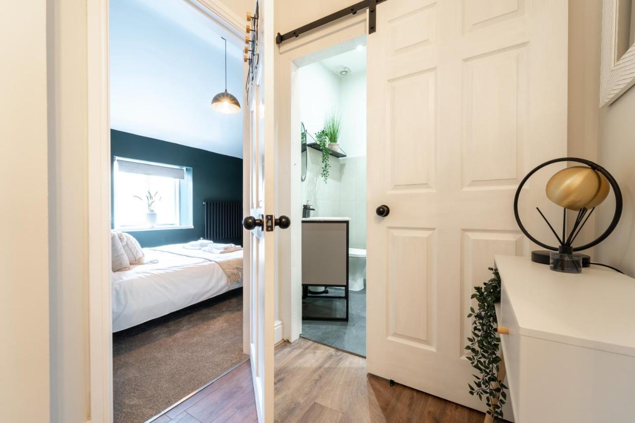 Watergate Penthouse - New 2 Bed Luxury Apartment In City Centre Chester Extérieur photo